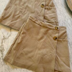 Pair of French Toast girls Beige Skorts
